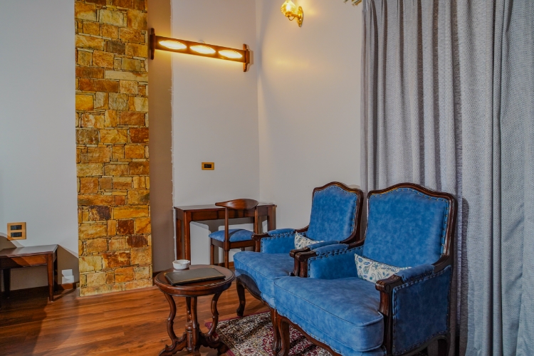 Neelesh Inn
